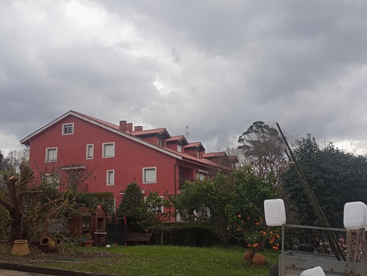 Duplex En Комильяс Экстерьер фото