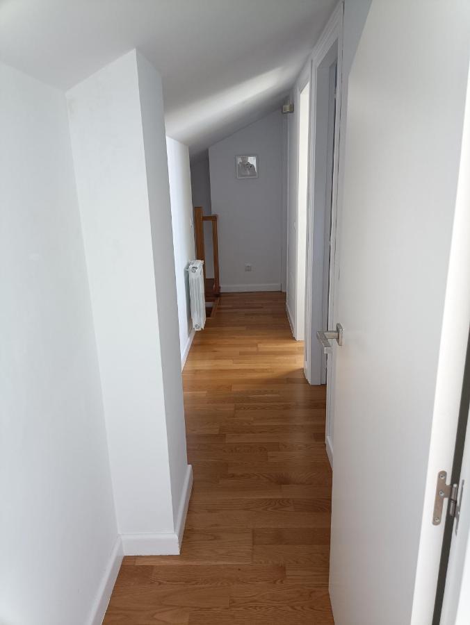 Duplex En Комильяс Экстерьер фото